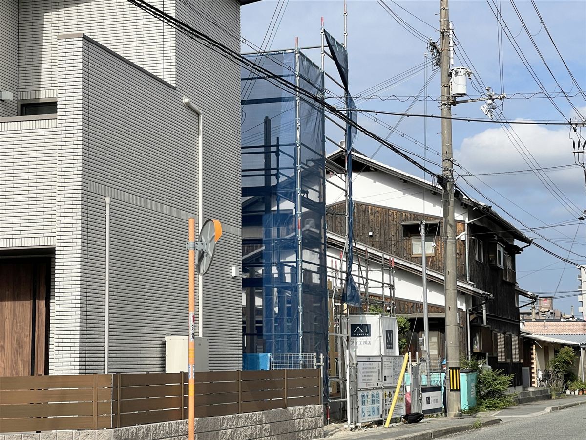 足場設置の様子